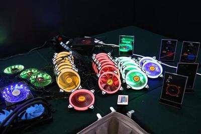 華旗資訊年度代理商大會 黑科技閃耀，數(shù)碼代理新紀(jì)元